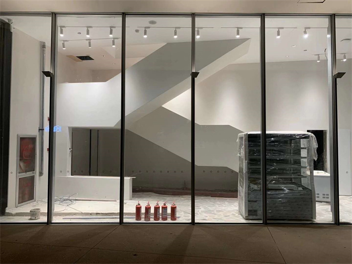 专卖店旋转楼梯厂家