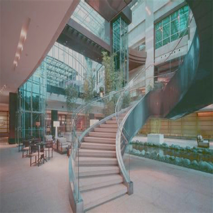 商场旋转楼梯安装