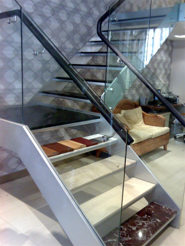 西安弧形玻璃栏杆厂家